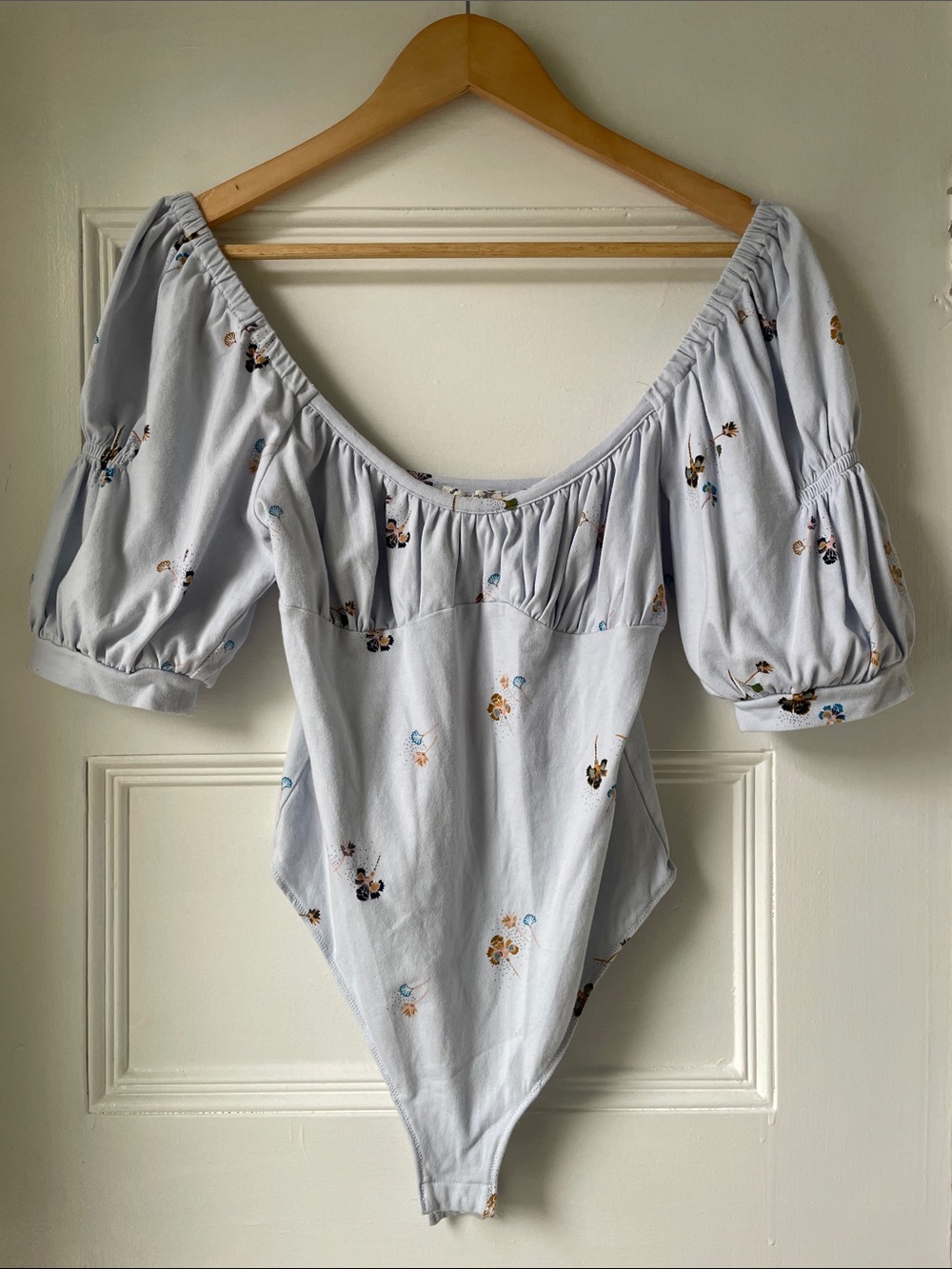 Off-Shoulder Light Blue Floral Puff-Sleeve Bodysuit